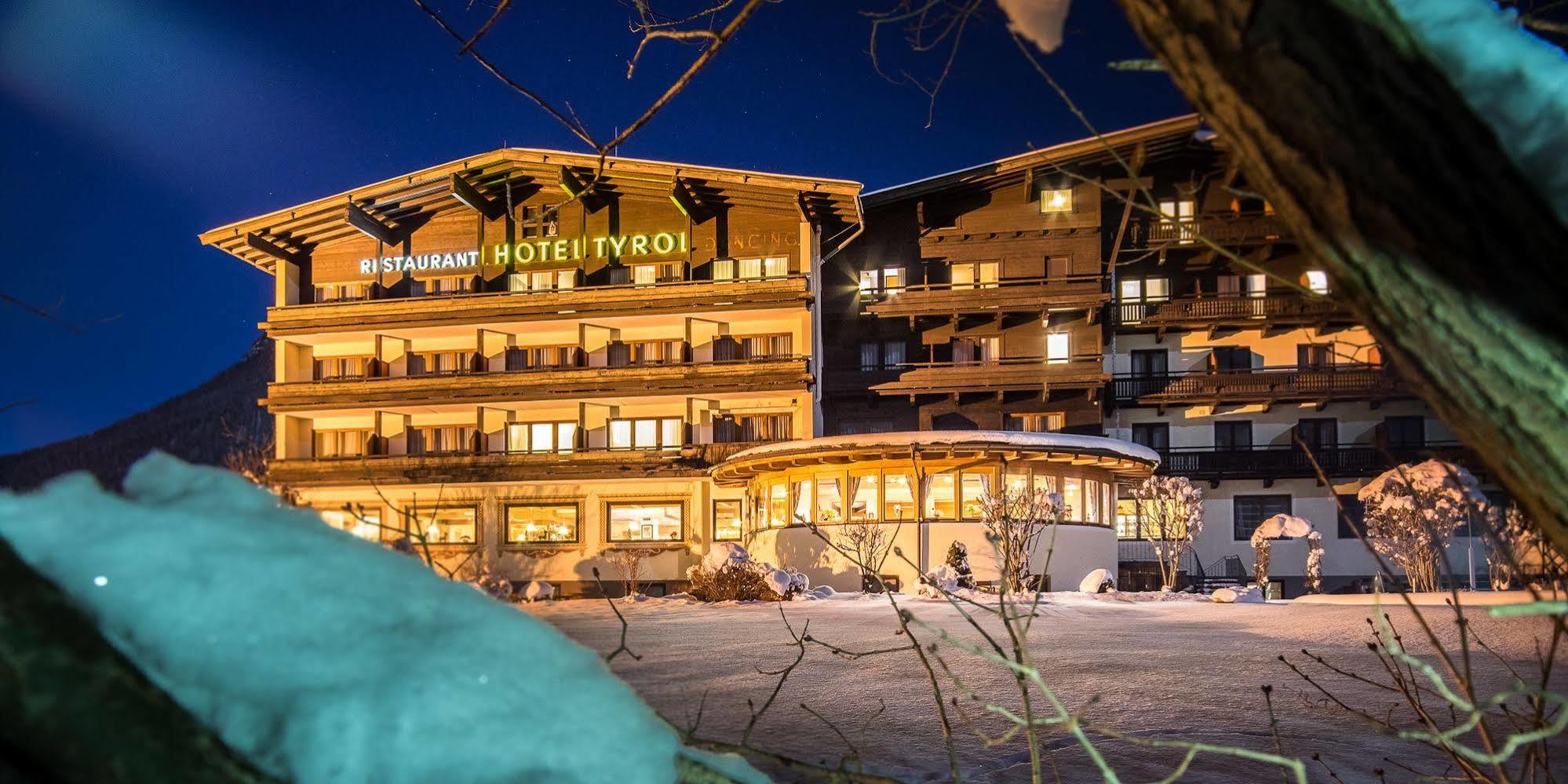 Ferienhotel Tyrol Soell Am Wilden Kaiser Екстер'єр фото