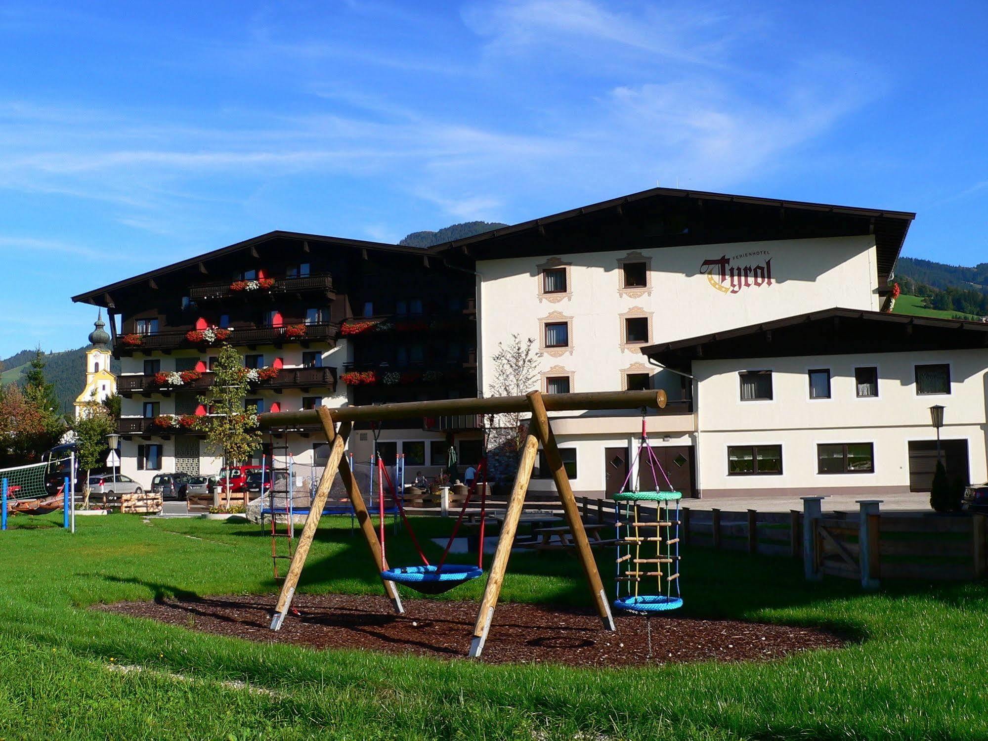 Ferienhotel Tyrol Soell Am Wilden Kaiser Екстер'єр фото